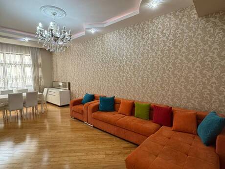 Elan №6504490 - Bakı, Elmlər Akademiyası m., 2 otaqlı, 115 m², 13/18 mərtəbə
