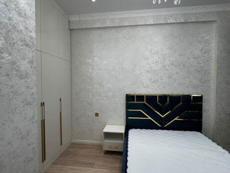 Аренда: 2-комнатная квартира, 56 м², Ağ şəhər: 1 300 ₼/мес 2