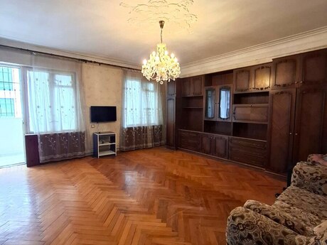 Объявление №6504540 - Баку, Наримановский  р., 4-комн., 80 м², 5/5 этаж