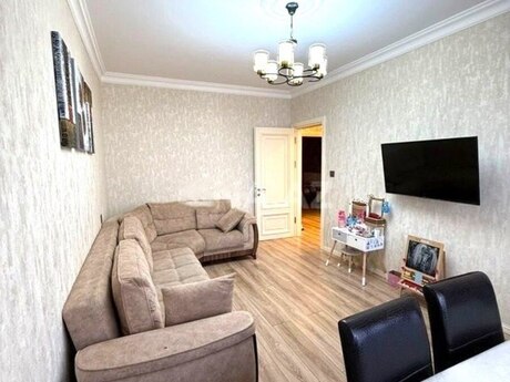 Elan №6504578 - Bakı, Gənclik m., 3 otaqlı, 65 m², 6/9 mərtəbə