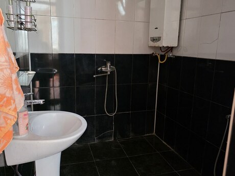 Böyükşorda 3 otaqlı həyət evi kirayə verilir, 100 m², 600 AZN/ay, şəkil 3 / 9