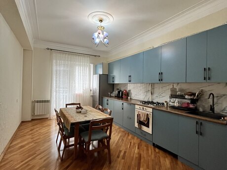 3 rooms · 134 m² · floor 2/10, Elmlər Akademiyası