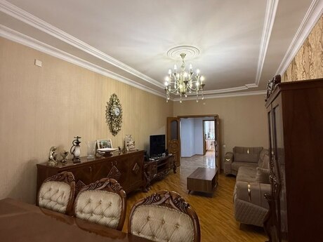 3-room apartment, 112 m², Xalqlar Dostluğu: 295 000 ₼ 2