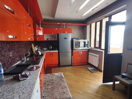 4 otaqlı mənzil, 214 m², 20 Yanvar: 350 000 ₼ 2