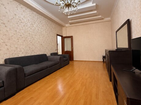 Kirayə 2 otaqlı mənzil, 100 m², Nərimanov: 800 ₼/ay 2