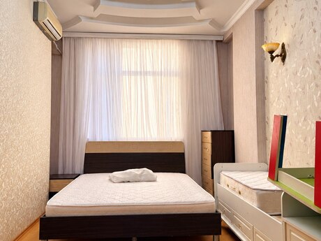 Kirayə 2 otaqlı mənzil, 100 m², Nərimanov: 800 ₼/ay 4