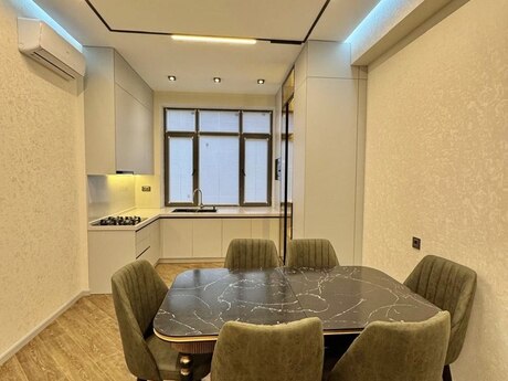 Elan №6504880 - Bakı, Koroğlu m., 2 otaqlı, 85 m², 4/18 mərtəbə