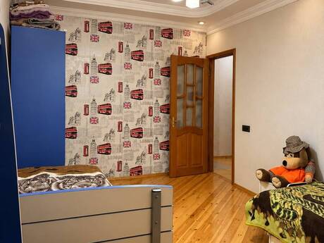 4-room apartment for rent, 140 m², İnşaatçılar: 890 ₼/mo 4