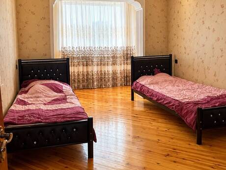 4-room apartment for rent, 140 m², İnşaatçılar: 890 ₼/mo 3