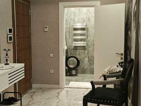 2-room apartment for rent, 116 m², Ağ şəhər: 1 800 ₼/mo 3