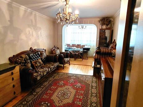 3-room old-build apartment for sale in Həzi Aslanov, 100 m², 187 000 AZN, photo 2 / 9