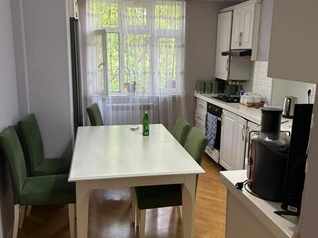 Kirayə 3 otaqlı mənzil, 80 m², Bakıxanov: 800 ₼/ay 2