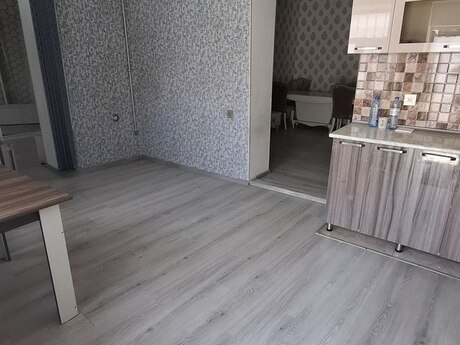 4 otaqlı həyət evi, 200 m², Əmircan: 93 000 ₼ 2