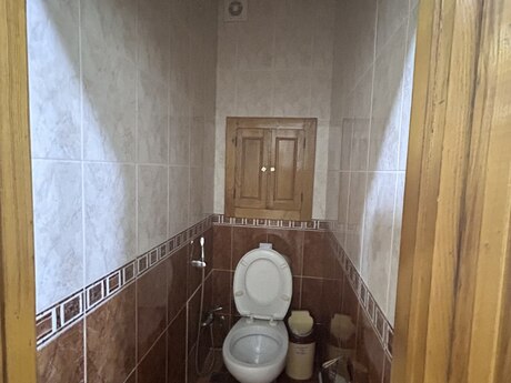 3-room apartment for rent, 125 m², Nəriman Nərimanov: 900 ₼/mo 4