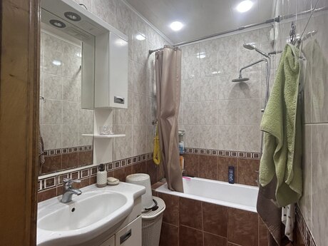3-room apartment for rent, 125 m², Nəriman Nərimanov: 900 ₼/mo 3