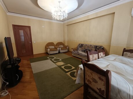 Аренда: 3-комнатная квартира, 108 м², İnşaatçılar: 700 ₼/мес 2