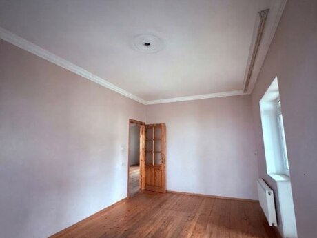 Xalqlar Dostluğunda 4 otaqlı köhnə tikili mənzil satılır, 100 m², 185 000 AZN, şəkil 2 / 10