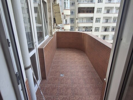 Аренда: 3-комнатная квартира, 130 м², Nəriman Nərimanov: 1 100 ₼/мес 4