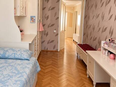 3-room apartment for rent, 100 m², Nəriman Nərimanov: 850 ₼/mo 3