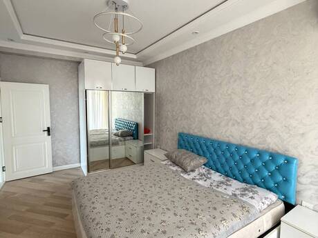 3-room new-build apartment for rent in İnşaatçılar, 120 m², 800 AZN/mo, photo 3 / 12