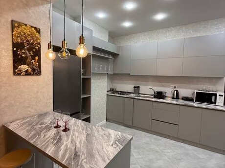 2-room apartment for rent, 85 m², Memar Əcəmi: 80 ₼/mo 4