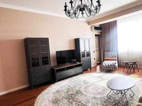 Kirayə 3 otaqlı mənzil, 115 m², Şah İsmayıl Xətai: 1 500 ₼/ay 2
