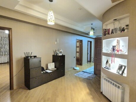 5 otaqlı mənzil, 236 m², Sahil: 1 200 000 ₼ 5