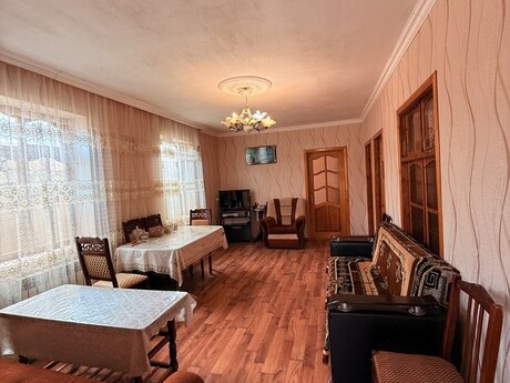 4 otaqlı həyət evi, 100 m², Binə: 125 000 ₼ 2
