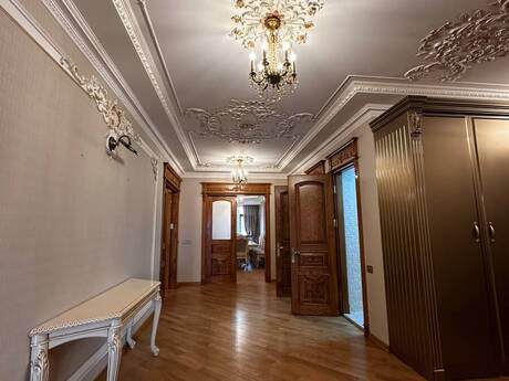 4-room apartment for rent, 210 m², RAV MTK: 1 800 ₼/mo 5