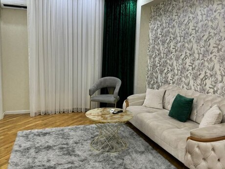 Объявление №6505648 - Баку, м. Кара Караев, 2-комн., 75 м², 13/20 этаж