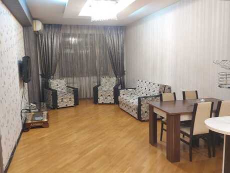 Elan №6505747 - Bakı, 28 May m., 2 otaqlı, 80 m², 14/18 mərtəbə