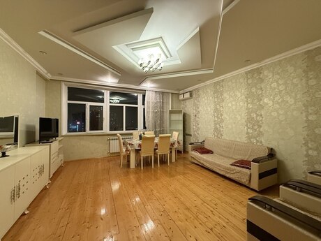 Elan №6505756 - Bakı, Şah İsmayıl Xətai m., 2 otaqlı, 95 m², 8/17 mərtəbə