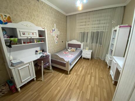 4-комнатная квартира, 120 м², İnşaatçılar: 230 000 ₼ 4