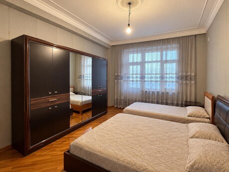 3 otaqlı mənzil, 110 m², Azadlıq Prospekti: 280 000 ₼ 3