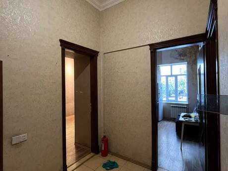 2-room apartment for rent, 60 m², 28 May: 900 ₼/mo 4