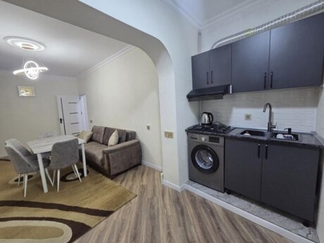 Аренда: 2-комнатная квартира, 50 м², İnşaatçılar: 650 ₼/мес 4