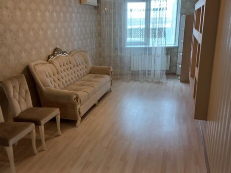 Объявление №6506054 - Баку, пос. Бакиханова, 2-комн., 50 м², 9/18 этаж