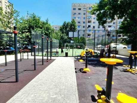 4-room old-build apartment for sale in Yeni Günəşli, 100 m², 185 000 AZN, photo 3 / 12