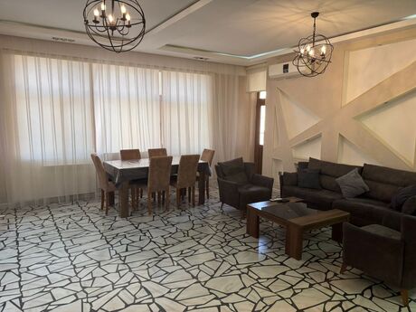 3-room apartment for rent, 105 m², Şah İsmayıl Xətai: 1 200 ₼/mo 3