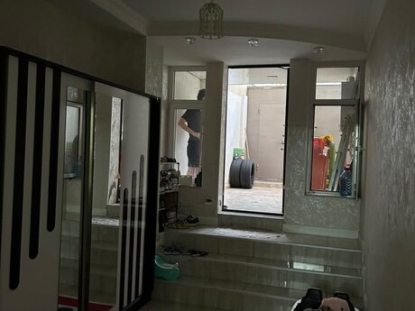 4-room house, 100 m², M.Ə.Rəsulzadə: 200 000 ₼ 4
