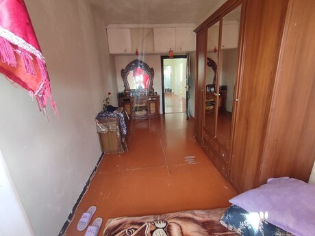 Azadlıq Prospektidə 2 otaqlı köhnə tikili mənzil satılır, 60 m², 143 000 AZN, şəkil 3 / 10