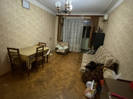 Elan №6506152 - Bakı, Elmlər Akademiyası m., 2 otaqlı, 65 m², 3/5 mərtəbə