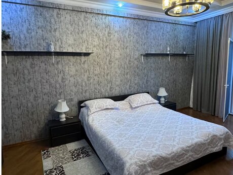 3-room apartment for rent, 117 m², Bayıl: 1 300 ₼/mo 3