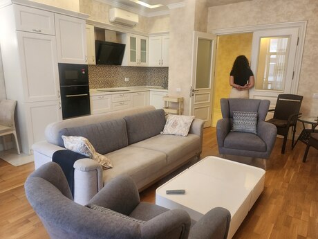 Kirayə 3 otaqlı mənzil, 105 m², Ağ şəhər: 1 500 ₼/ay 2
