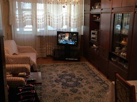 Объявление №6506592 - Баку, Сабаильский р., 3-комн., 80 м², 4/9 этаж