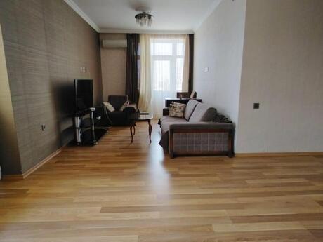 3-room apartment, 98 m², Şah İsmayıl Xətai: 302 000 ₼ 2