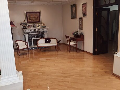 8 Noyabrda 9 otaqlı həyət evi kirayə verilir, 700 m², 10 000 AZN/ay, şəkil 2 / 12