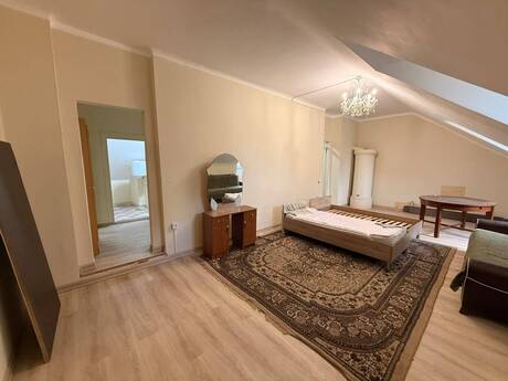 2-room apartment for rent, 56 m², 28 May: 750 ₼/mo 3
