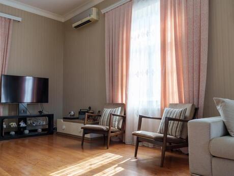 5-комнатный дом, 328 м², Görədil: 600 000 ₼ 4