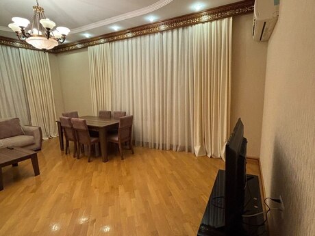 Аренда: 3-комнатная квартира, 125 м², Nəsimi: 900 ₼/мес 3